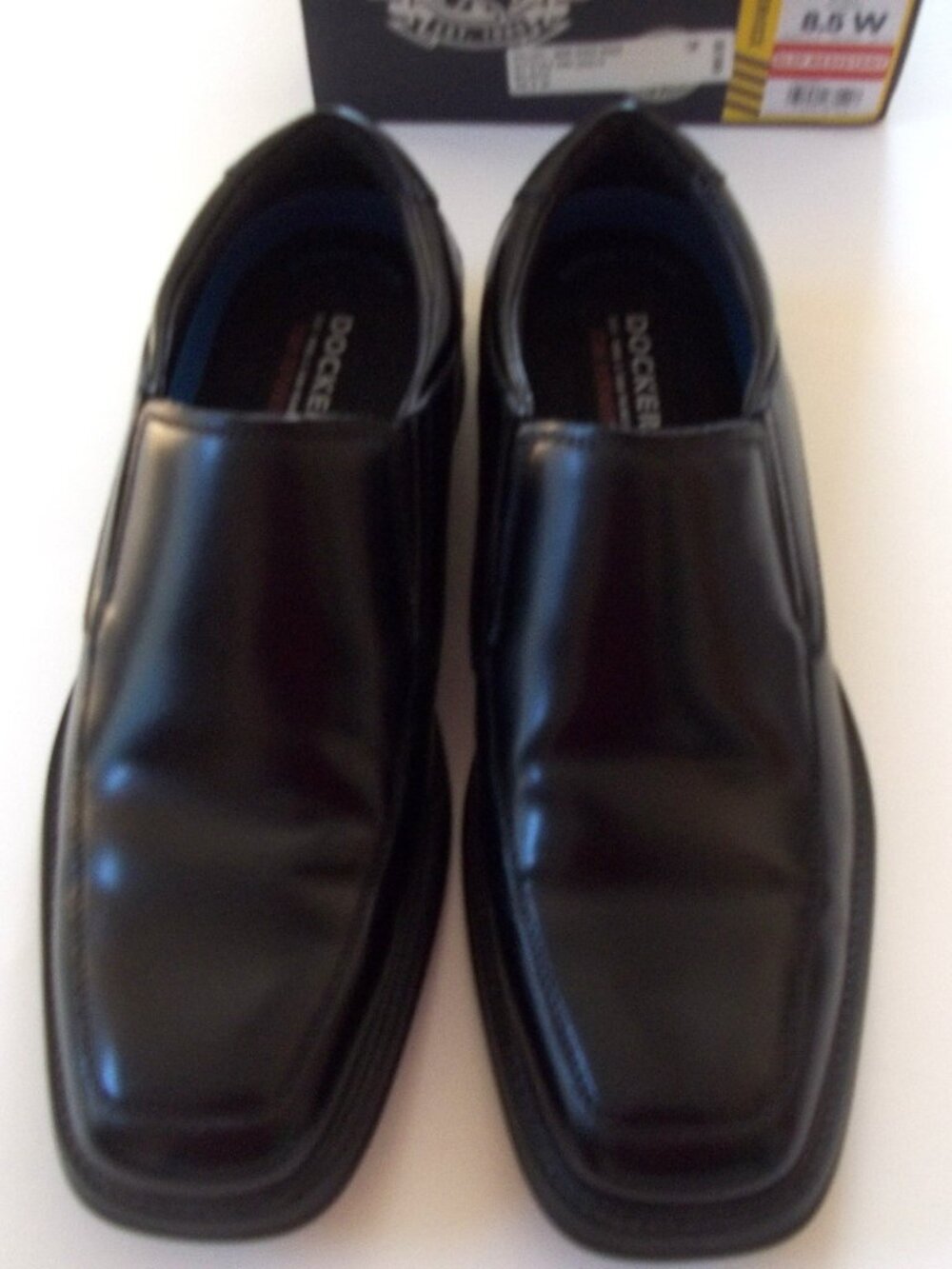 Dockers Dress Shoes, Size: 8 1/2 Wide width, Color: Black
